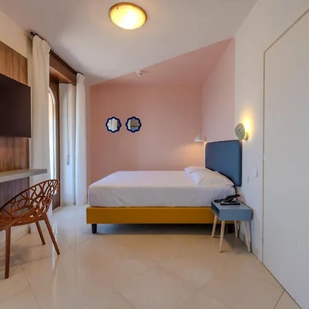 La Vista Postcard Hotel Lazise