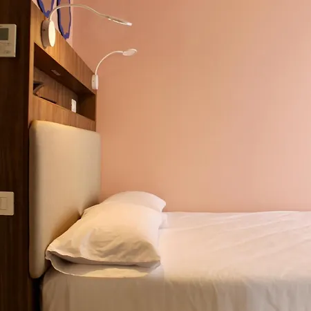 Miralago Hotel 3*
