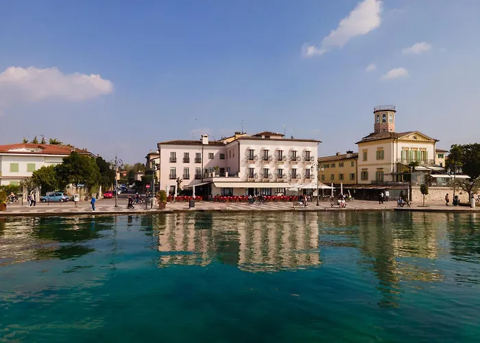 Hotell La Vista Postcard 3*