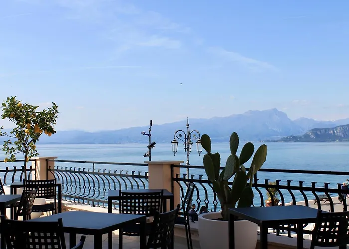 Hotel La Vista Postcard Lazise