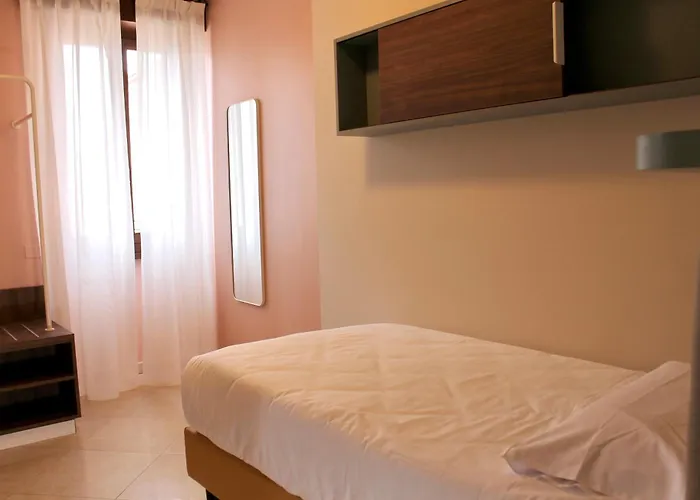 La Vista Postcard 3*