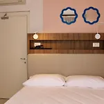 Hotel La Vista Postcard Lazise
